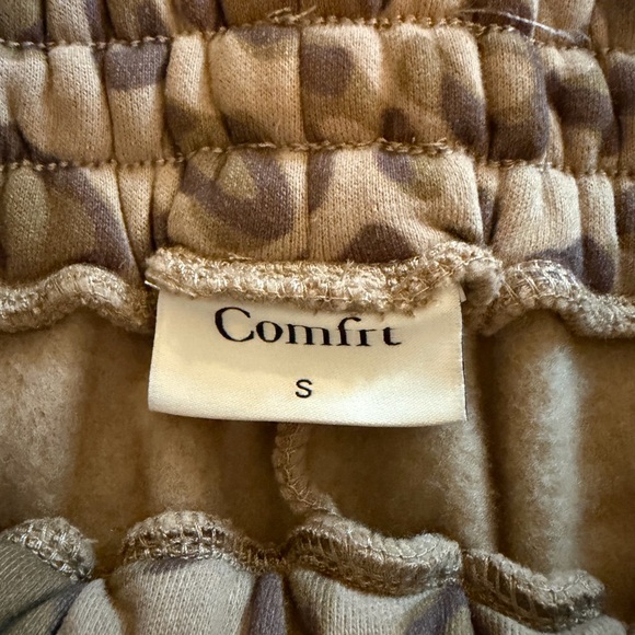 Comfrt Minimalist Straight Leg Sweatpants Cheetah Print Size Small - Picture 3 of 4